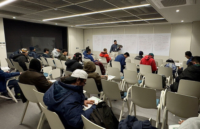 에이치알스탠다드, 외국인 근로자 위한 한국어 교육 프로그램 성료
